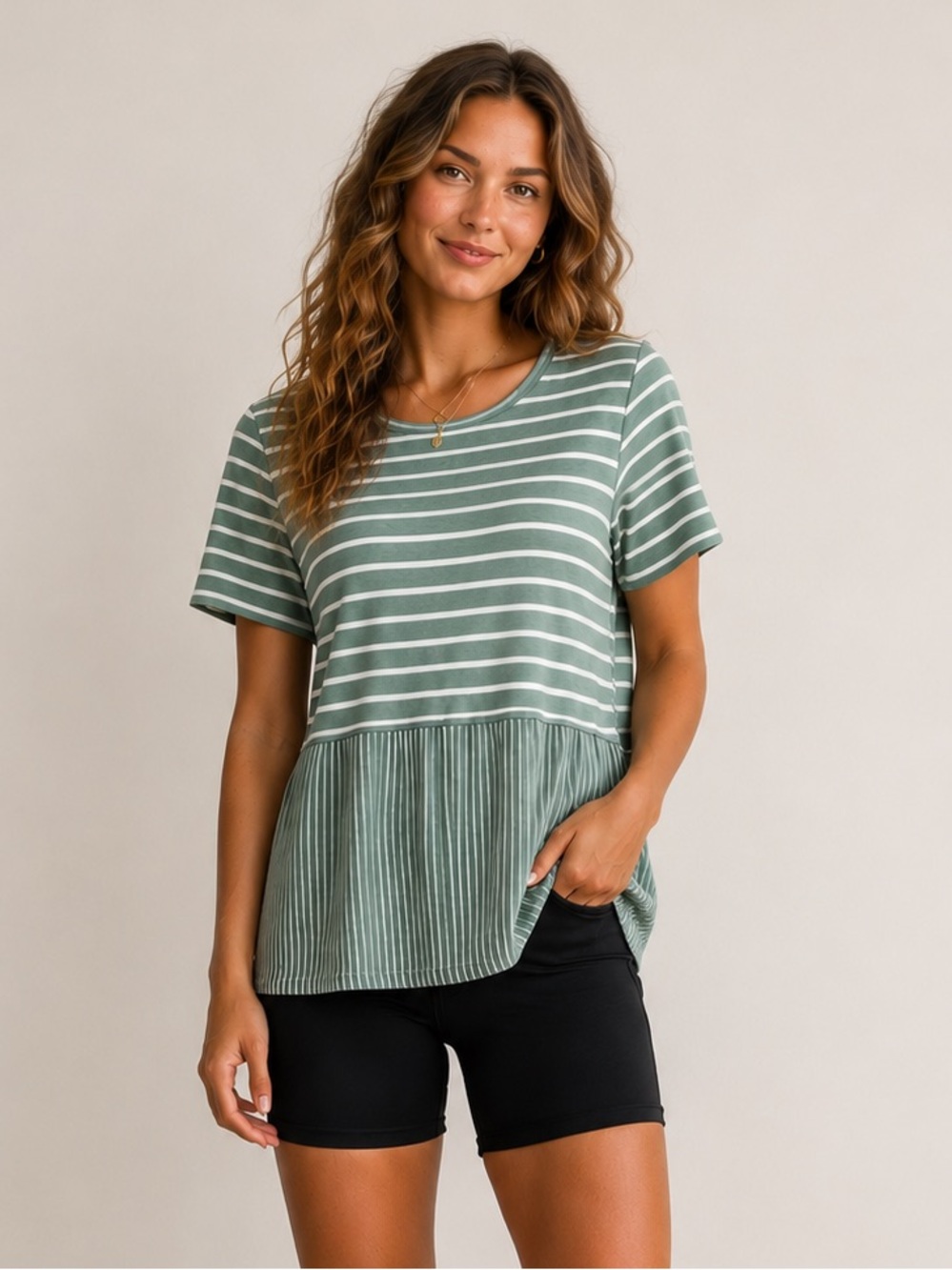 mts NWOT Green and White Pleated Relaxed T-shirt
